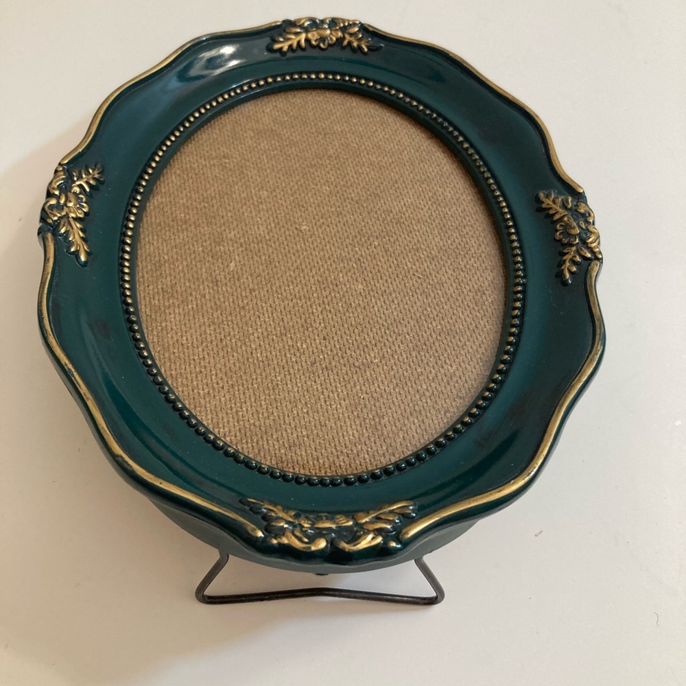 Vintage style green and gold picture frame with stand